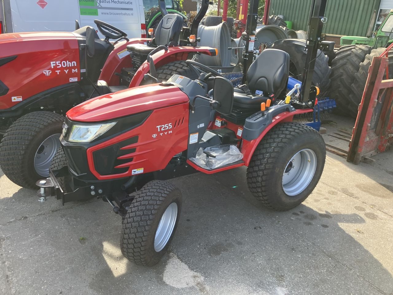 Traktor van het type Sonstige TYM Branson 225HST Hydrostaat, Neumaschine in Kockengen (Foto 1)