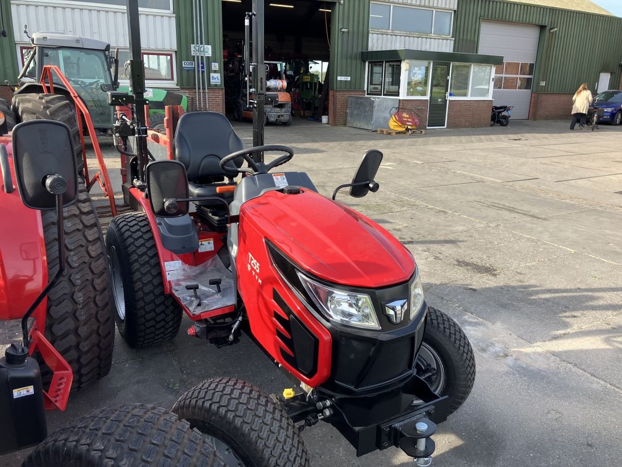 Traktor van het type Sonstige TYM Branson 225HST Hydrostaat, Neumaschine in Kockengen (Foto 2)
