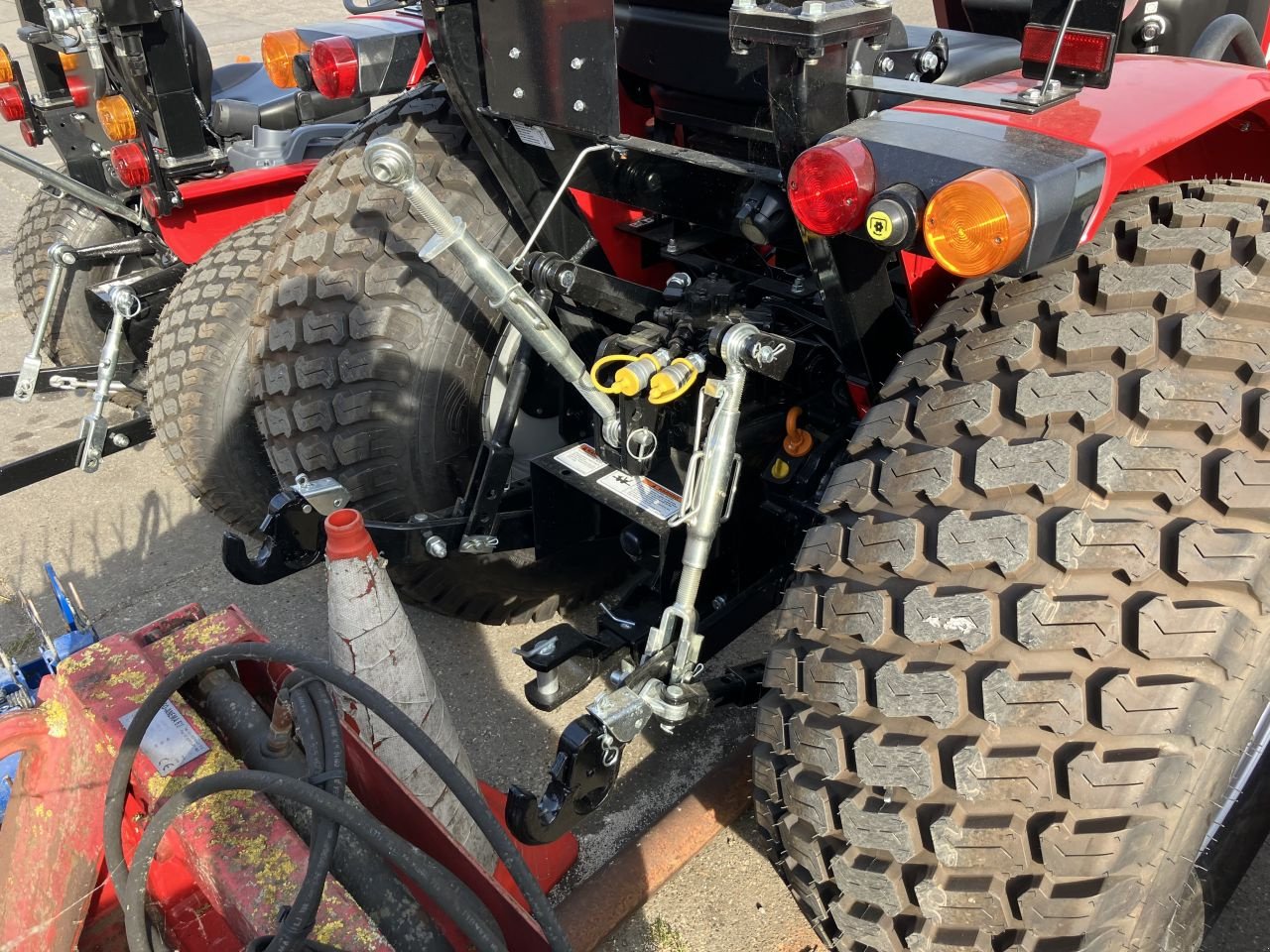 Traktor des Typs Sonstige TYM Branson F50hn Hydrostaat, Neumaschine in Kockengen (Bild 3)