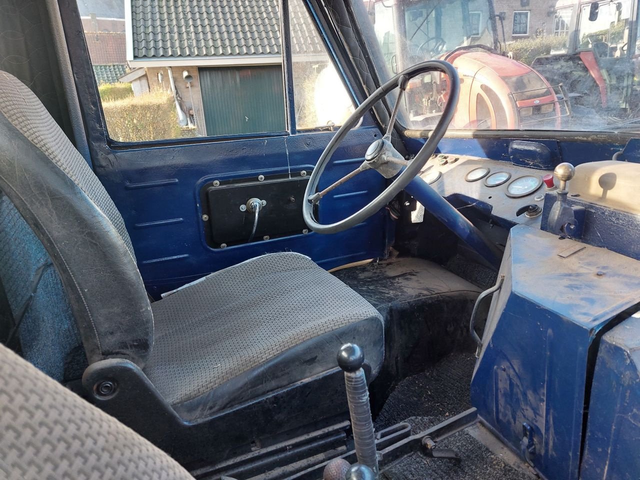 Traktor des Typs Sonstige Unimog 411, Gebrauchtmaschine in Ouderkerk aan den IJssel (Bild 10)
