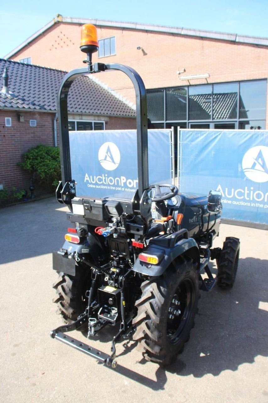 Traktor типа Sonstige VHM VT30, Neumaschine в Antwerpen (Фотография 5)
