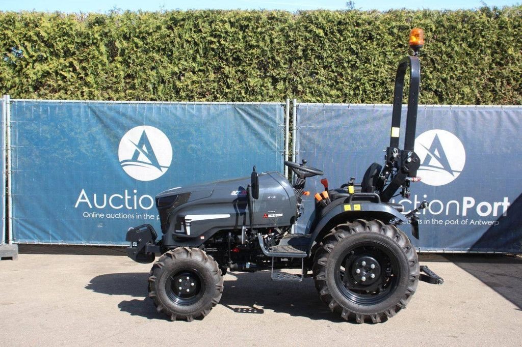 Traktor типа Sonstige VHM VT30, Neumaschine в Antwerpen (Фотография 2)