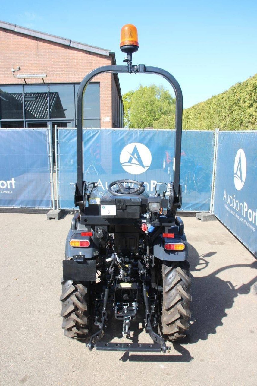 Traktor типа Sonstige VHM VT30, Neumaschine в Antwerpen (Фотография 4)