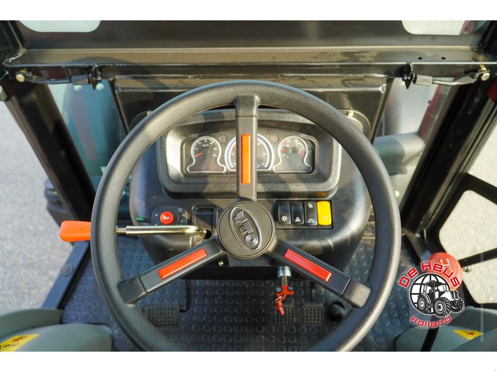 Traktor des Typs Sonstige YTO NMF554C, Neumaschine in MIJNSHEERENLAND (Bild 7)