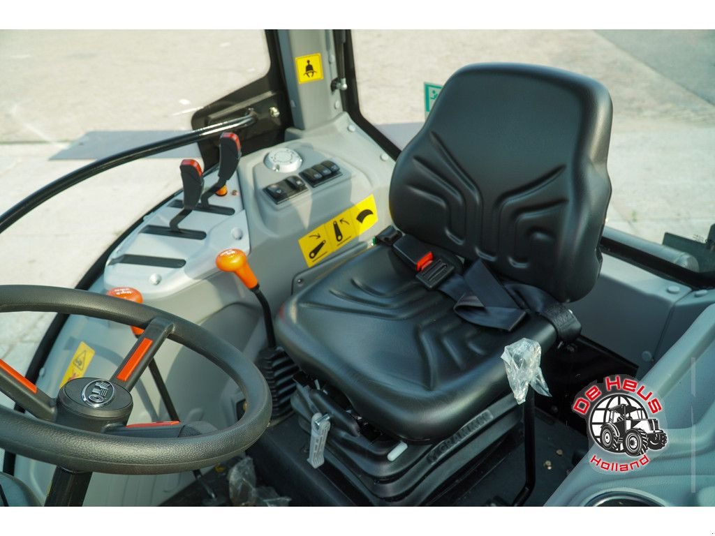 Traktor des Typs Sonstige YTO NMF554C, Neumaschine in MIJNSHEERENLAND (Bild 3)