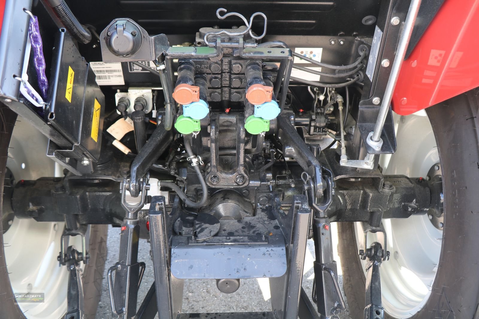 Traktor des Typs Steyr 4055 Kompakt S, Neumaschine in Aurolzmünster (Bild 7)