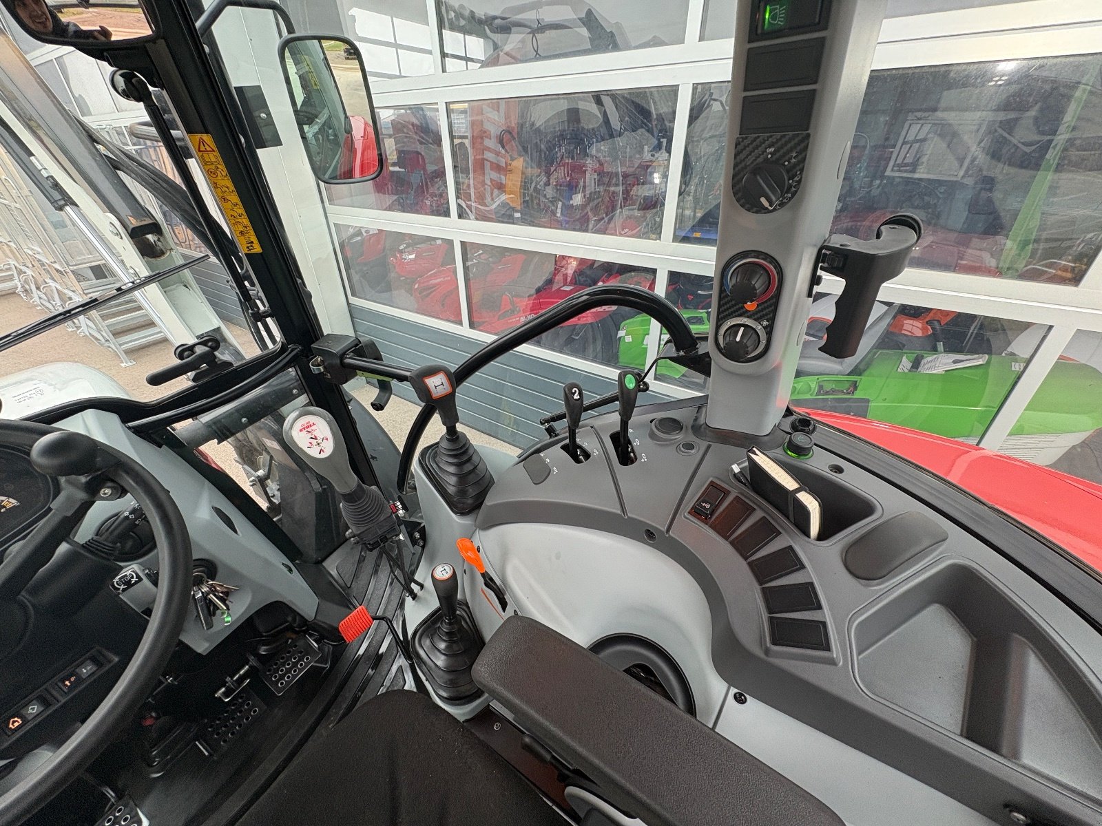 Traktor typu Steyr 4055 S Kompakt, Gebrauchtmaschine w Nittenau (Zdjęcie 11)