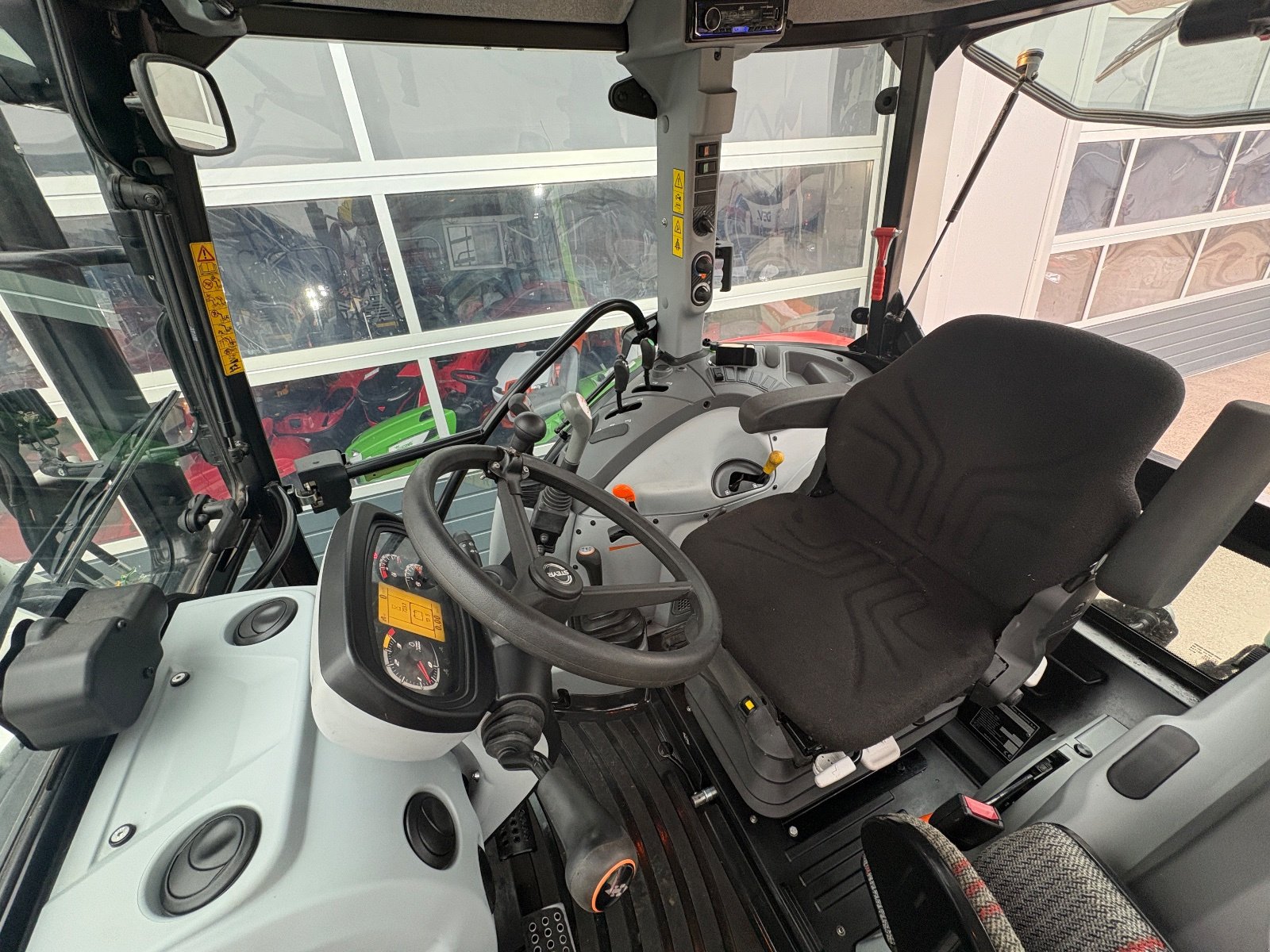 Traktor typu Steyr 4055 S Kompakt, Gebrauchtmaschine w Nittenau (Zdjęcie 14)