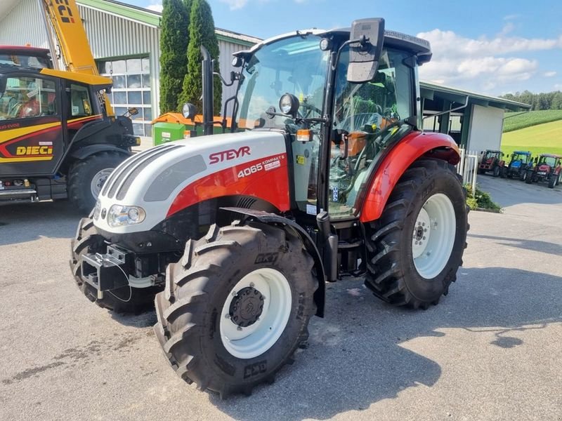 Traktor del tipo Steyr 4065 Kompakt S (Stage V), Neumaschine en St. Marienkirchen (Imagen 1)