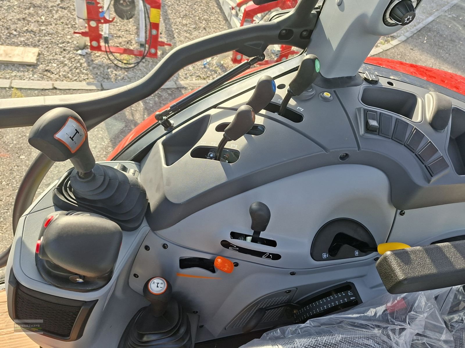 Traktor des Typs Steyr 4065 Kompakt S St.V, Neumaschine in Gampern (Bild 15)