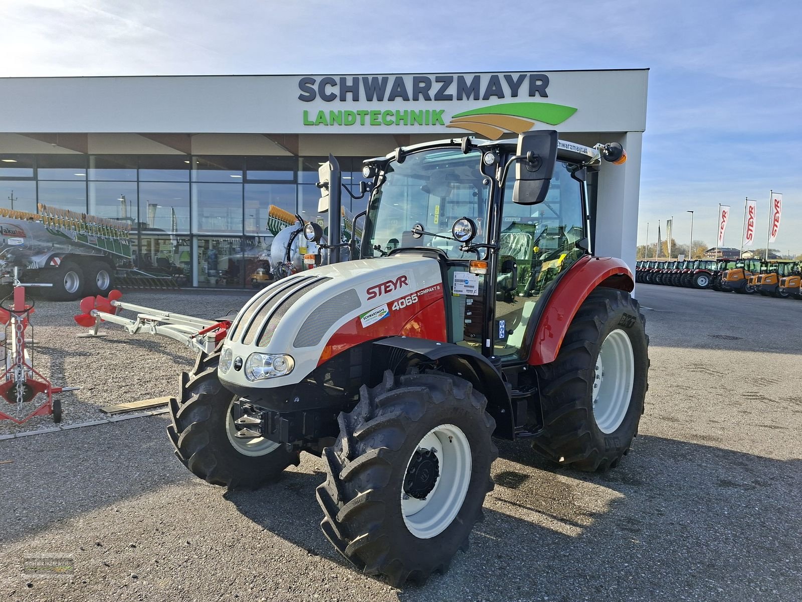Traktor des Typs Steyr 4065 Kompakt S St.V, Neumaschine in Gampern (Bild 1)