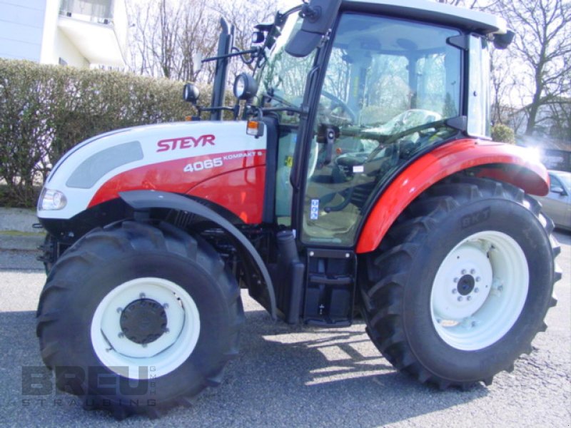 Traktor du type Steyr 4065 Kompakt S, Neumaschine en Straubing (Photo 1)