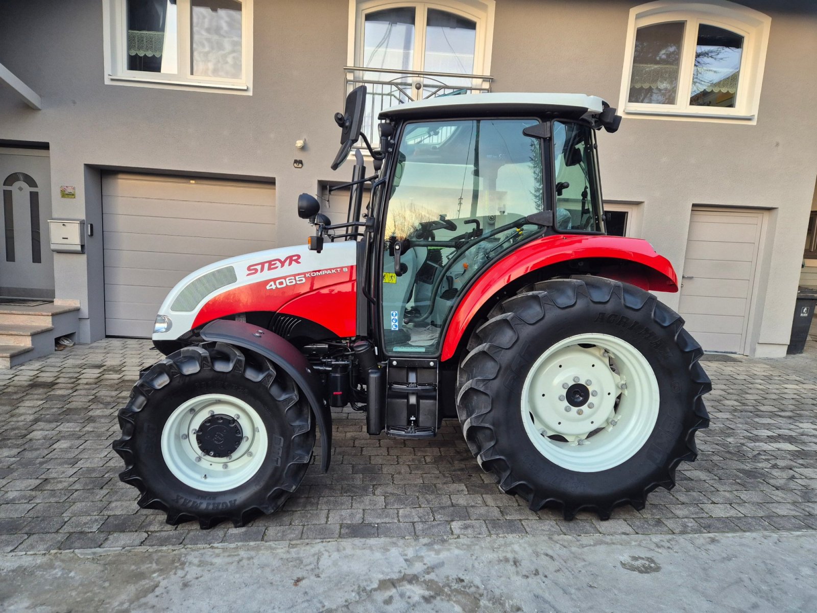 Traktor tip Steyr 4065 S Kompakt, Neumaschine in Petersdorf (Poză 2)