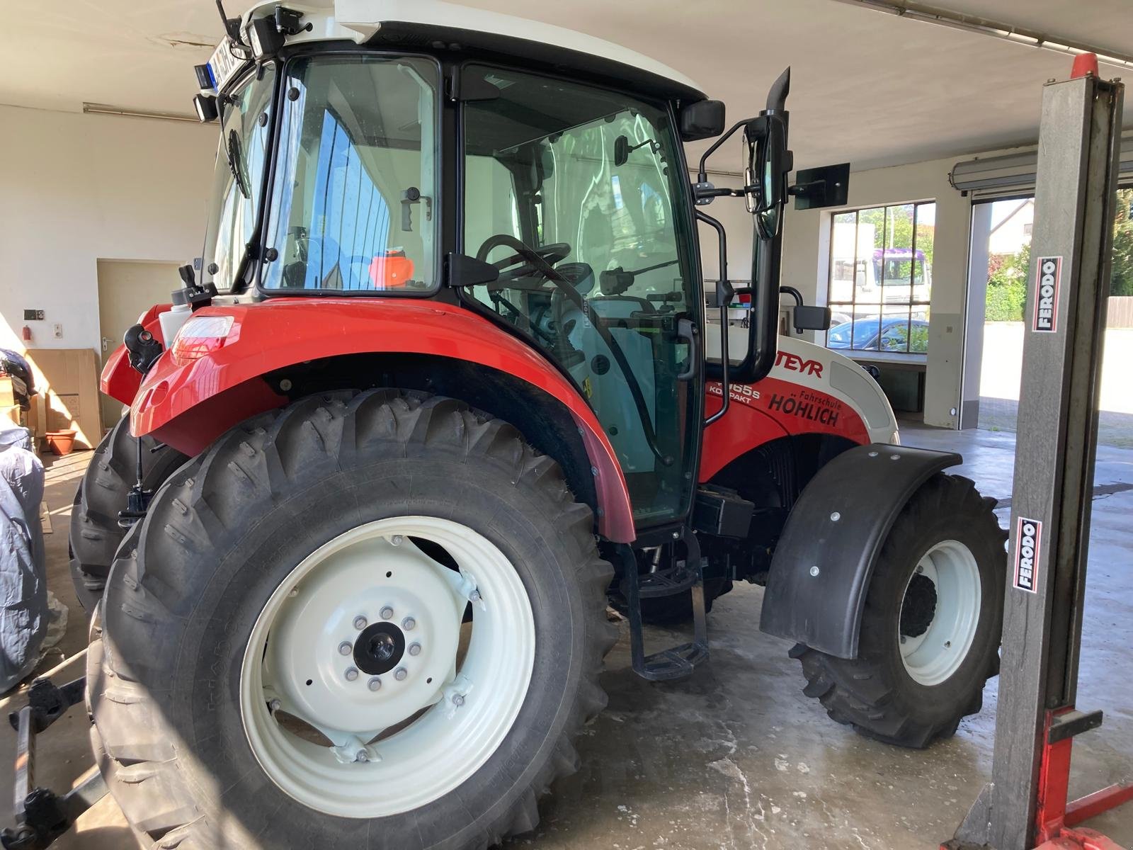 Traktor typu Steyr 4065 S Kompakt, Gebrauchtmaschine v Bodenkirchen (Obrázek 5)