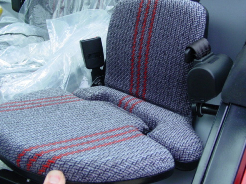 Traktor des Typs Steyr 4065 S Kompakt, Neumaschine in Viechtach (Bild 7)