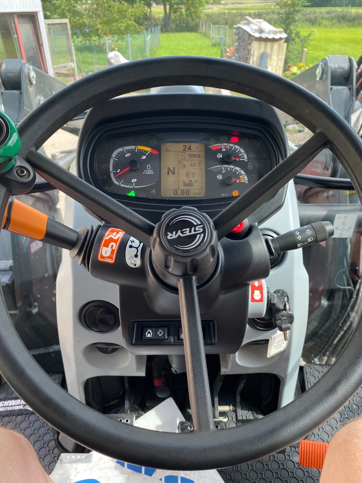 Traktor Türe ait Steyr 4075 Eco Kompakt Multi, Gebrauchtmaschine içinde Dürrwangen (resim 7)