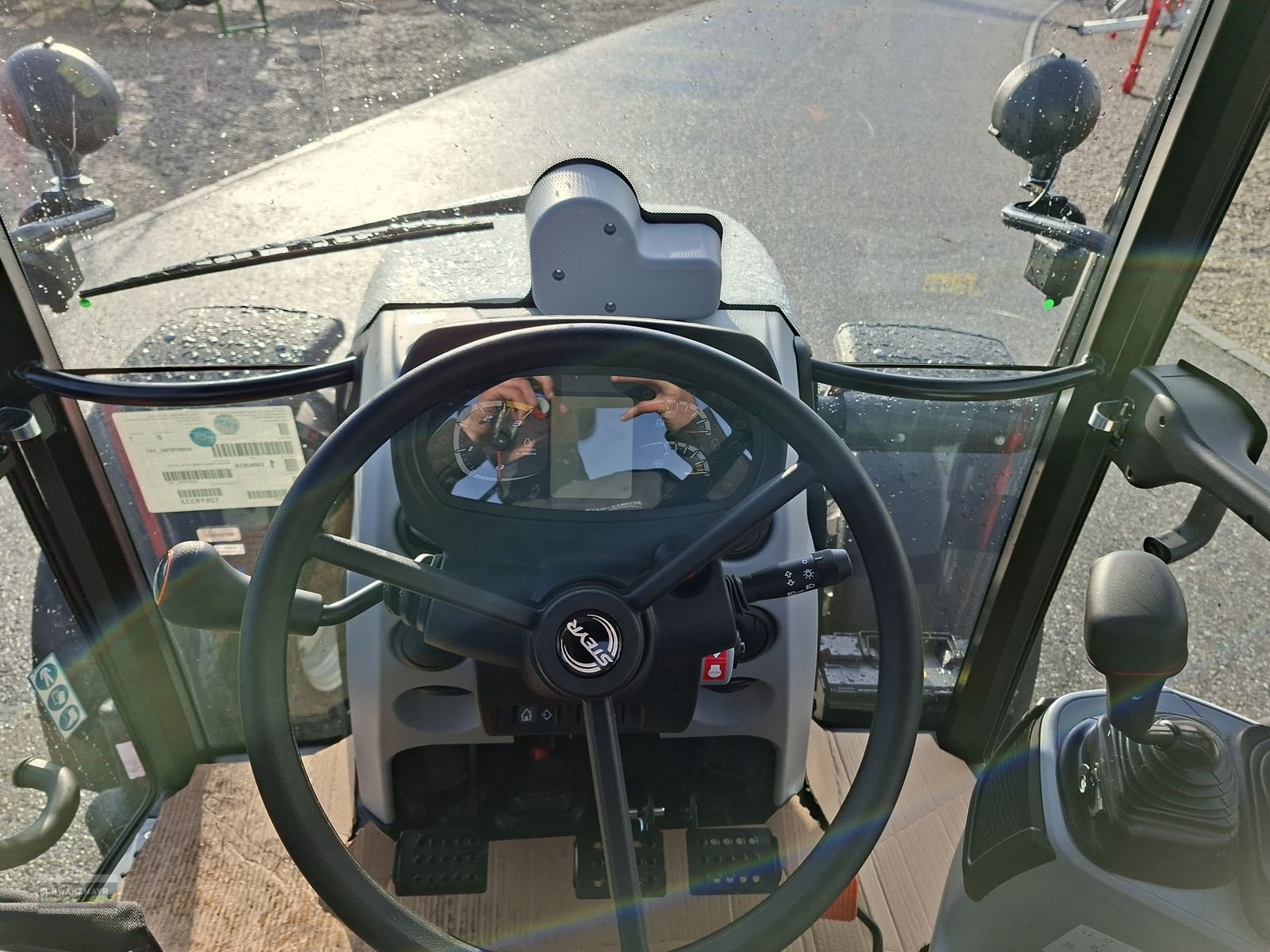 Traktor van het type Steyr 4075 Kompakt S St.V, Neumaschine in Gampern (Foto 20)