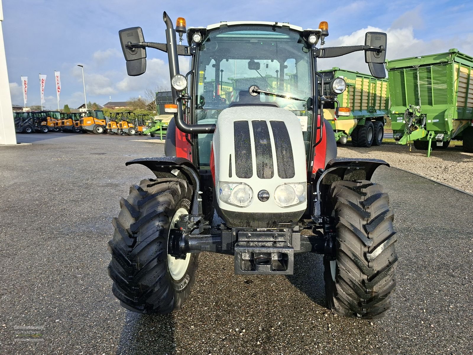 Traktor van het type Steyr 4075 Kompakt S St.V, Neumaschine in Gampern (Foto 4)