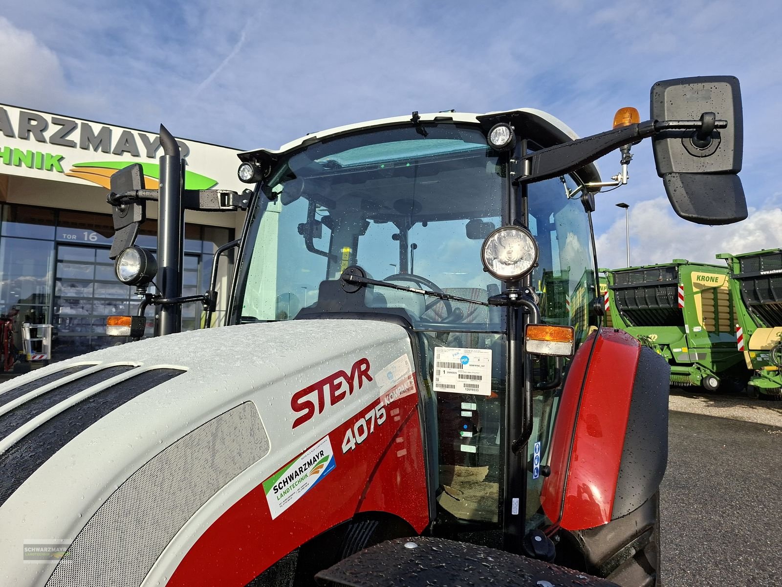 Traktor van het type Steyr 4075 Kompakt S St.V, Neumaschine in Gampern (Foto 14)