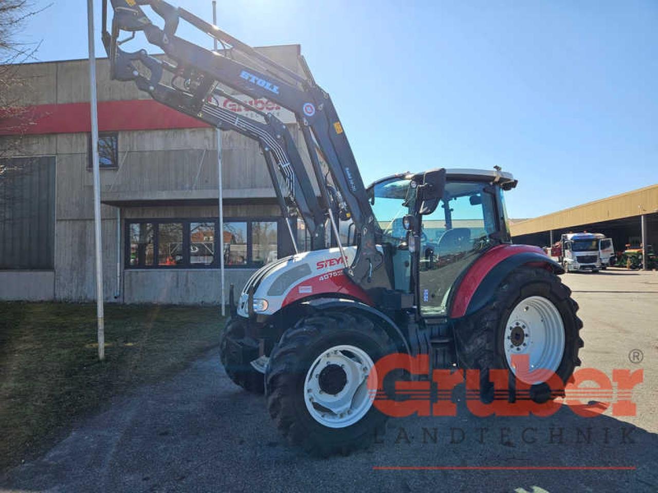 Traktor типа Steyr 4075 Kompakt, Gebrauchtmaschine в Ampfing (Фотография 1)