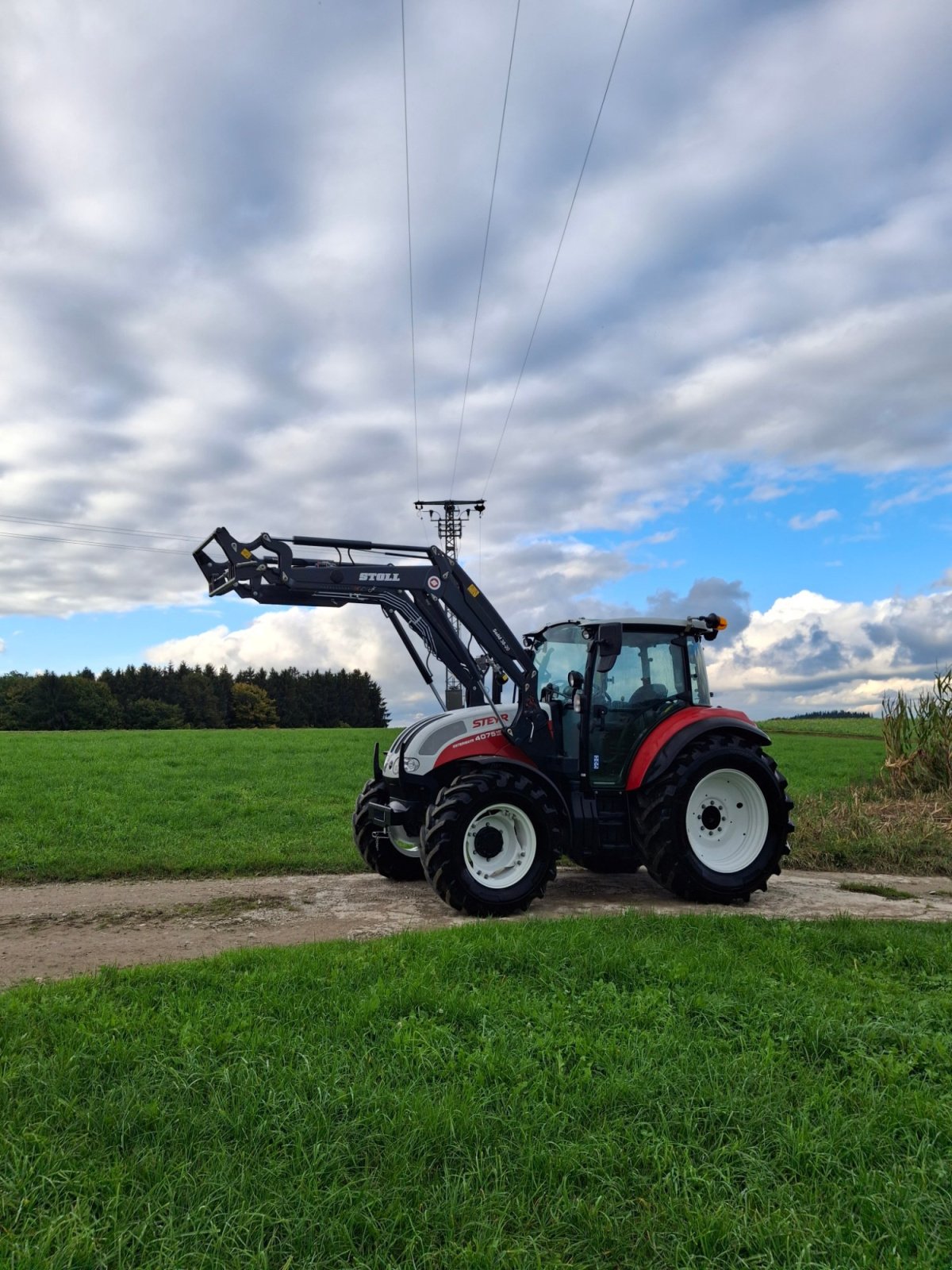 Traktor of the type Steyr 4075 Kompakt, Gebrauchtmaschine in Pleiskirchen (Picture 1)
