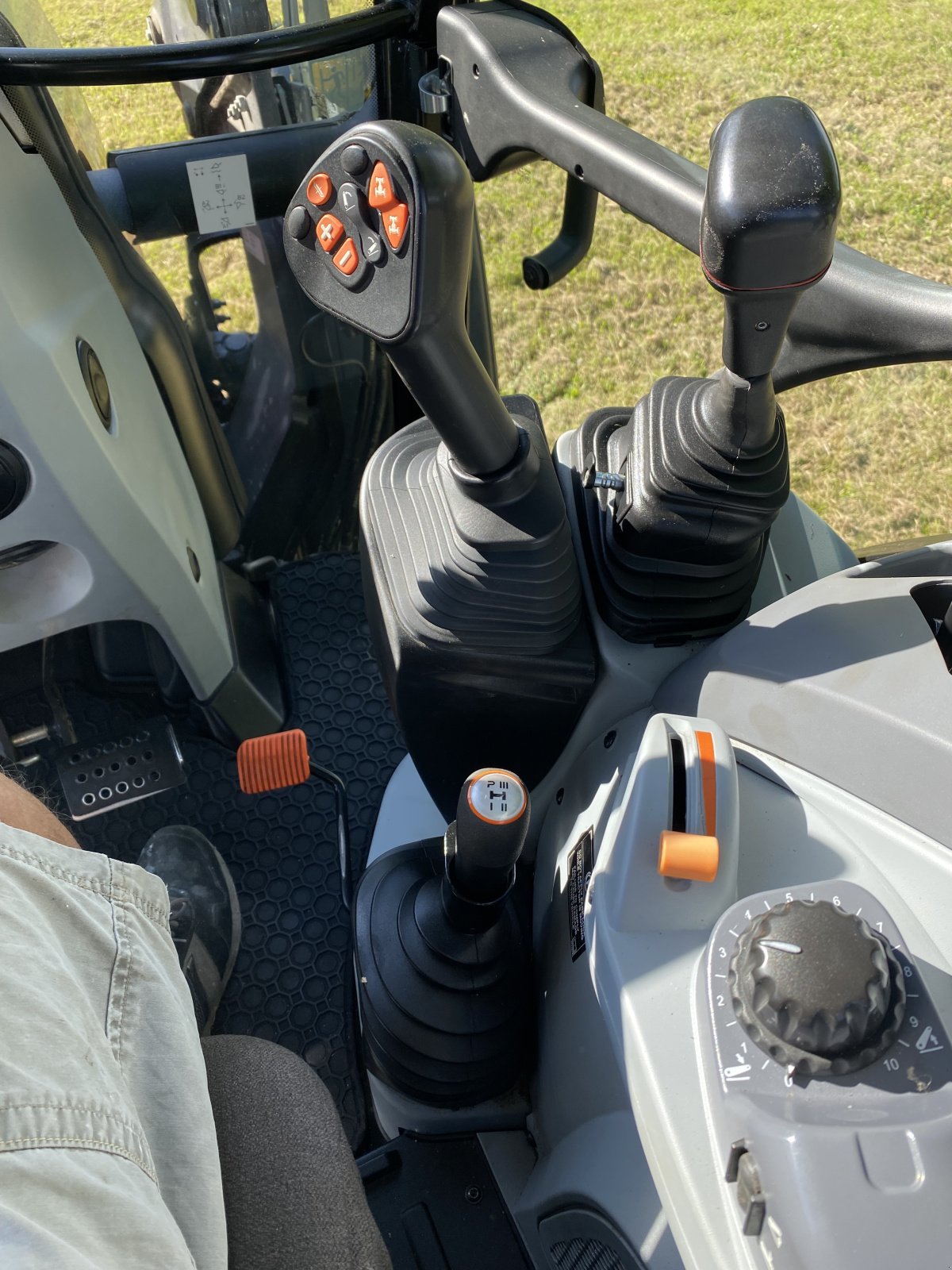 Traktor του τύπου Steyr 4075 Kompakt, Gebrauchtmaschine σε Feuchtwangen (Φωτογραφία 8)