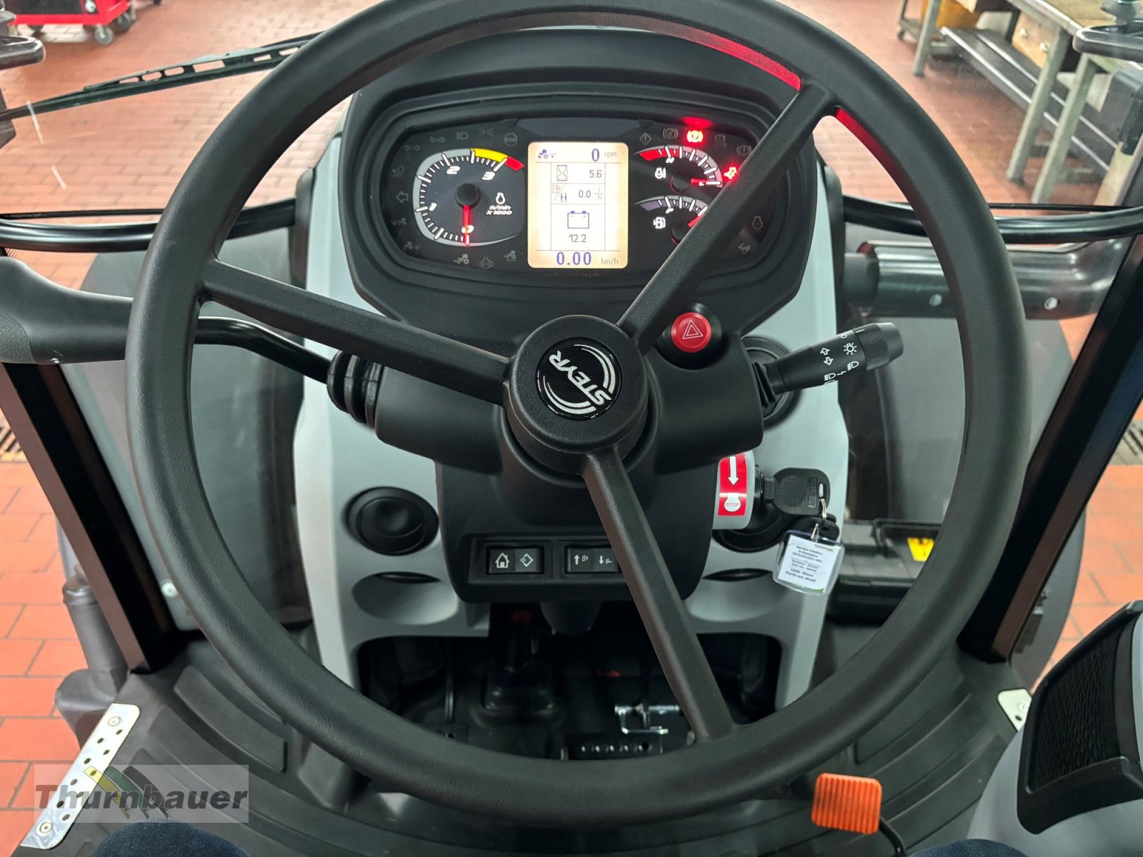 Traktor des Typs Steyr 4075 S Kompakt, Neumaschine in Cham (Bild 10)