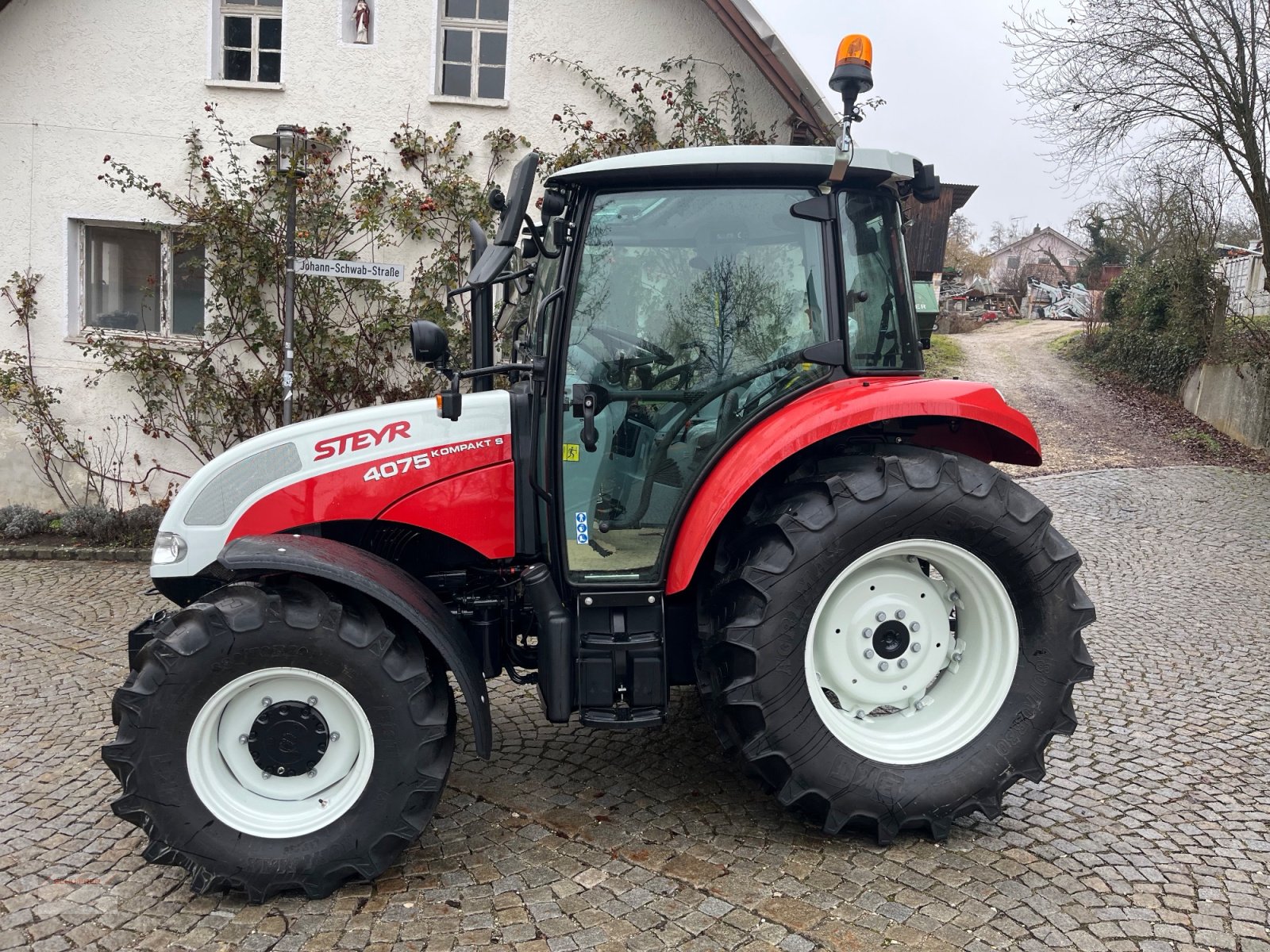 Traktor типа Steyr 4075 S Kompakt, Neumaschine в Schwandorf (Фотография 3)