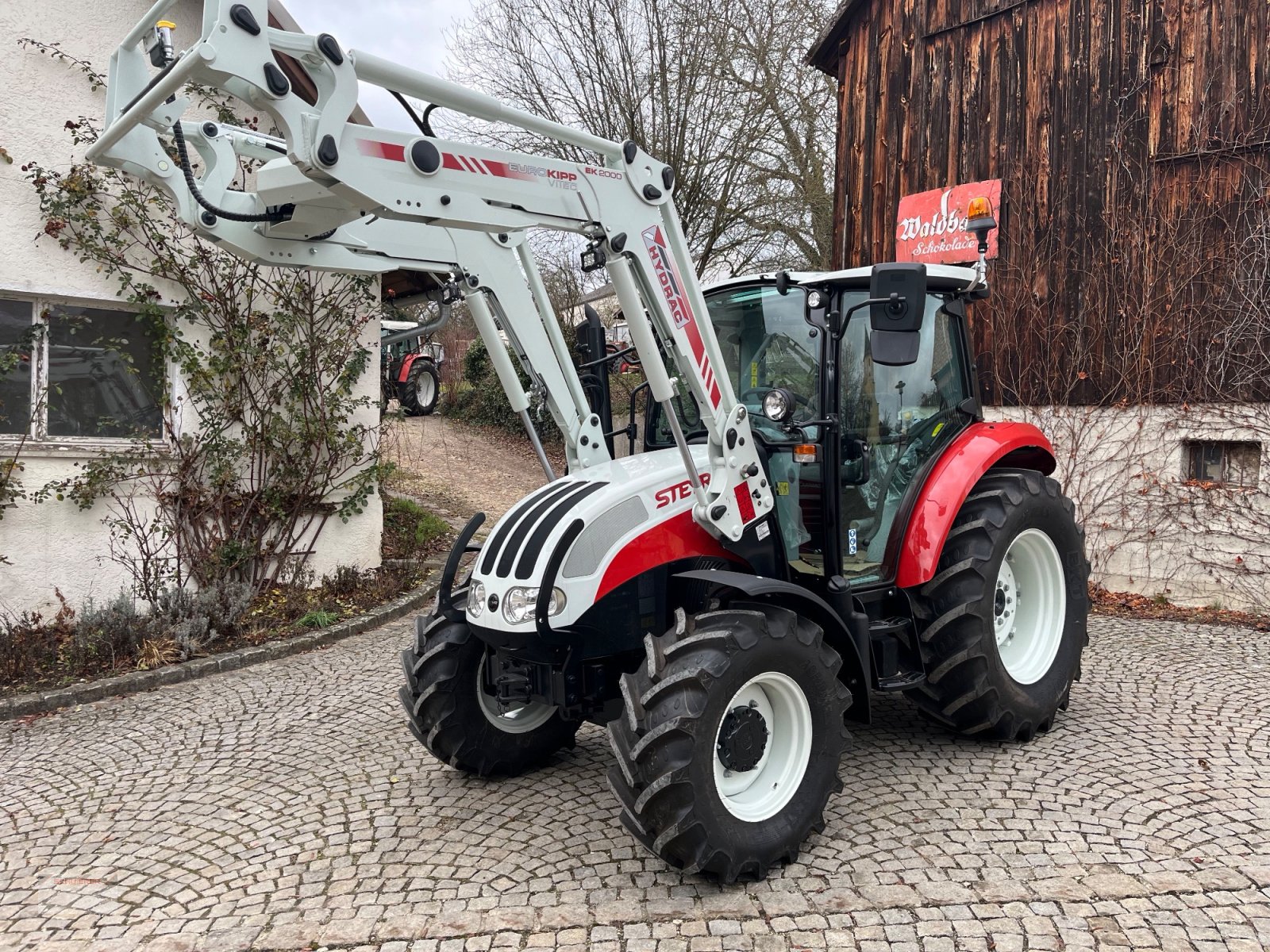 Traktor del tipo Steyr 4075 S Kompakt, Neumaschine In Schwandorf (Immagine 3)