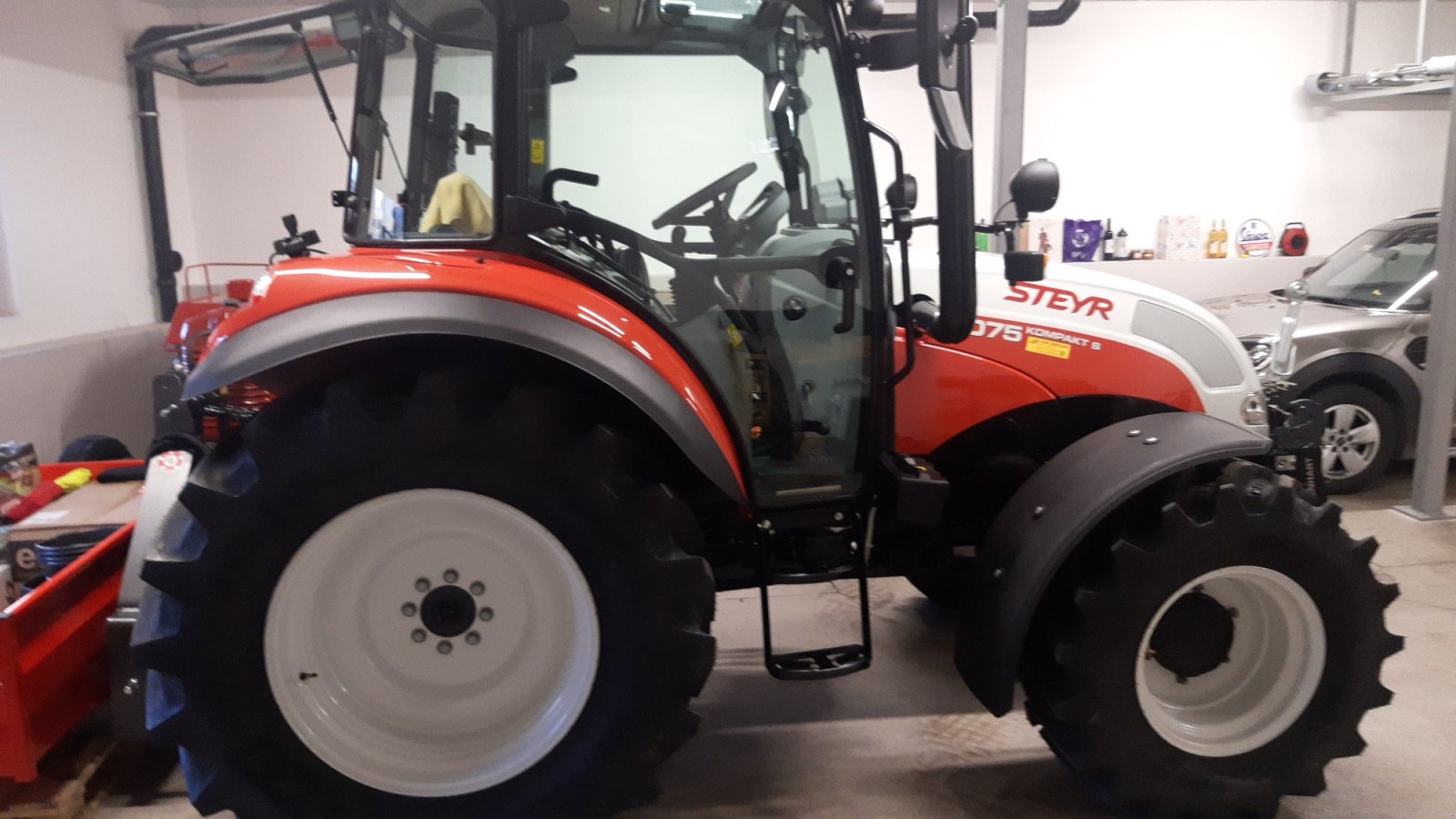 Traktor del tipo Steyr 4075 S Kompakt, Neumaschine en Dornbirn (Imagen 2)
