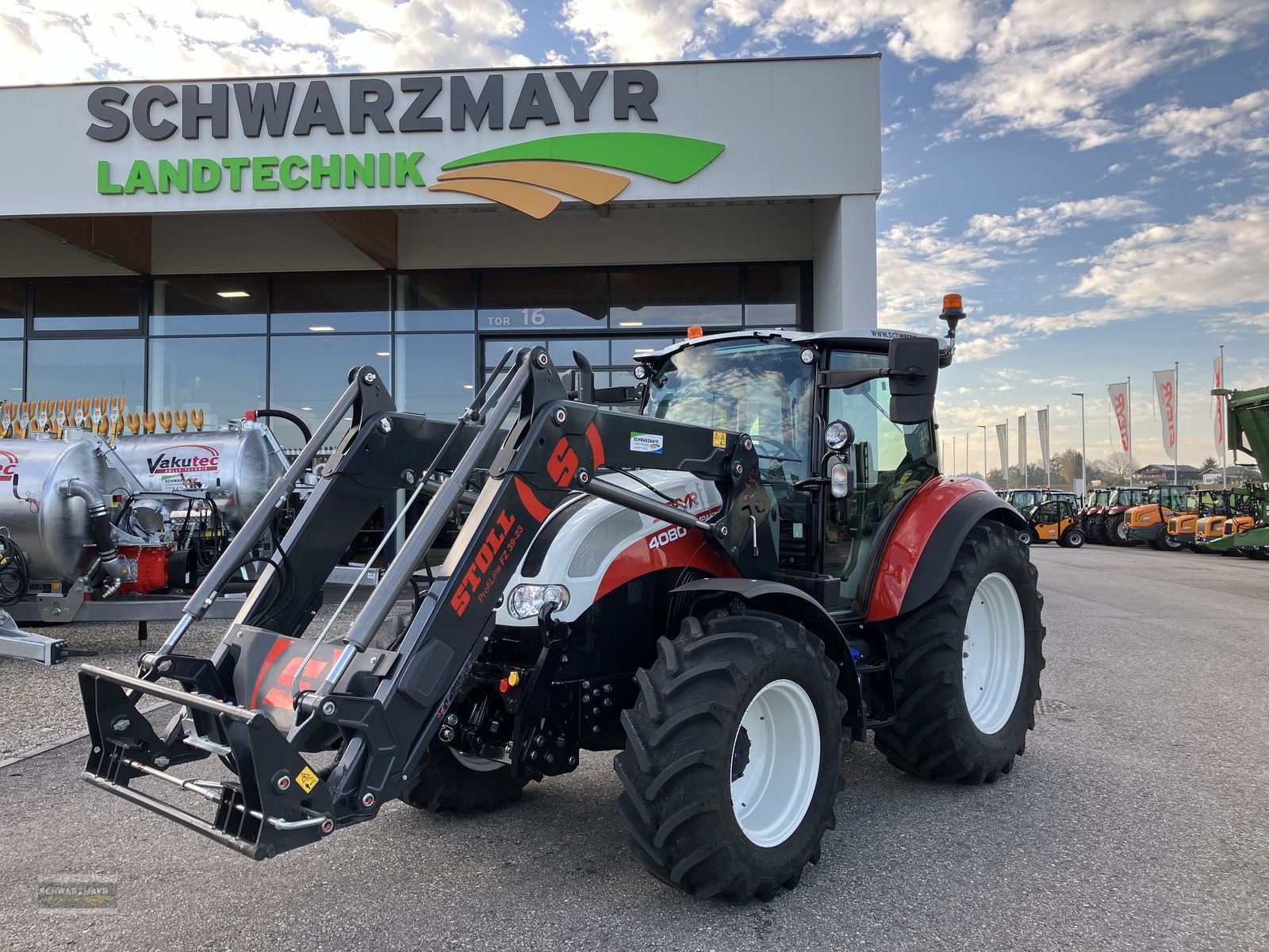 Traktor Türe ait Steyr 4080 Kompakt Hilo, Vorführmaschine içinde Gampern (resim 1)