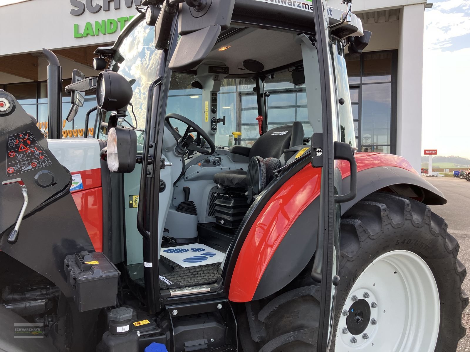Traktor Türe ait Steyr 4080 Kompakt Hilo, Vorführmaschine içinde Gampern (resim 25)