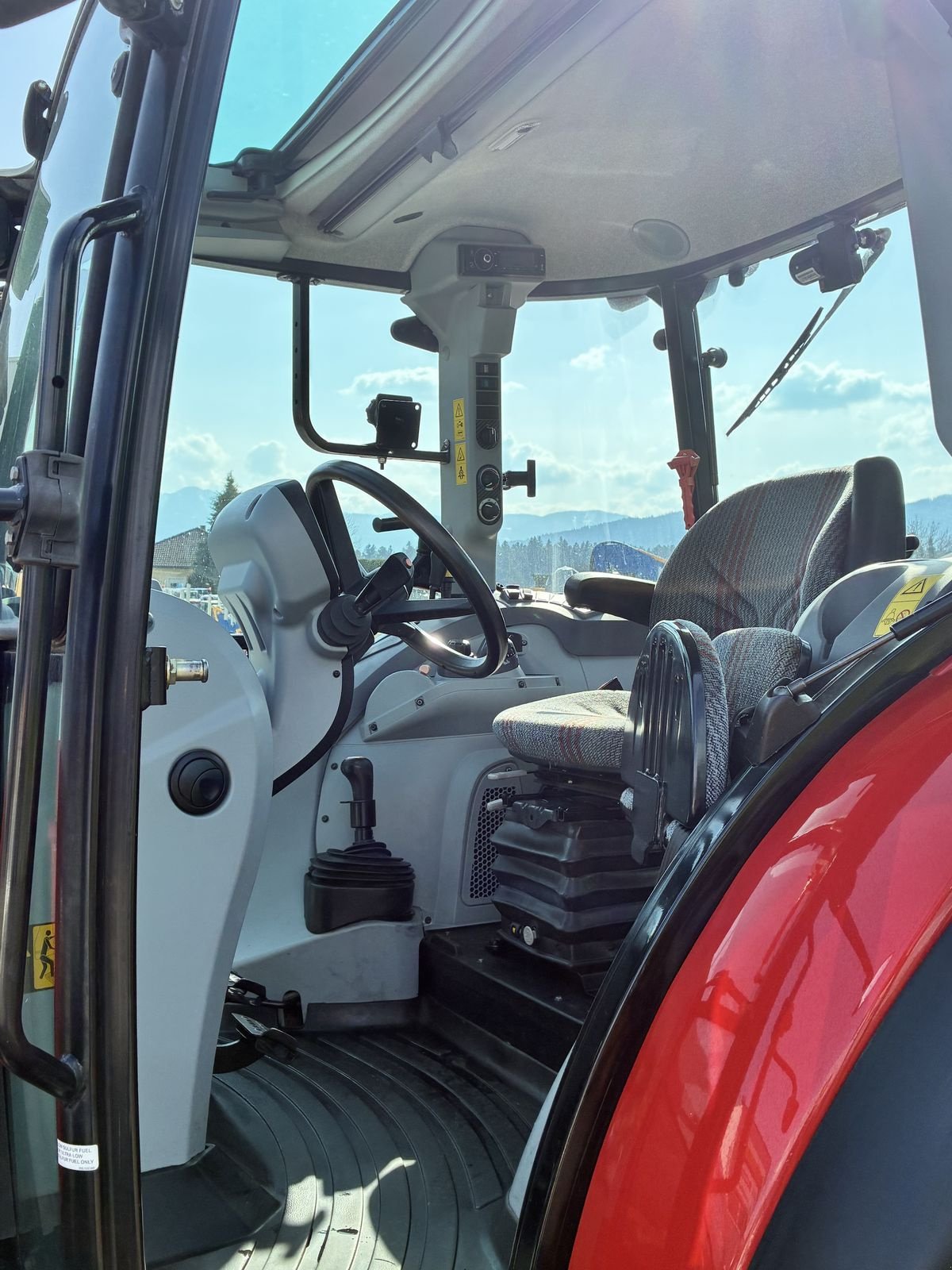 Traktor des Typs Steyr 4085 Kompakt ET Basis, Gebrauchtmaschine in Villach (Bild 9)
