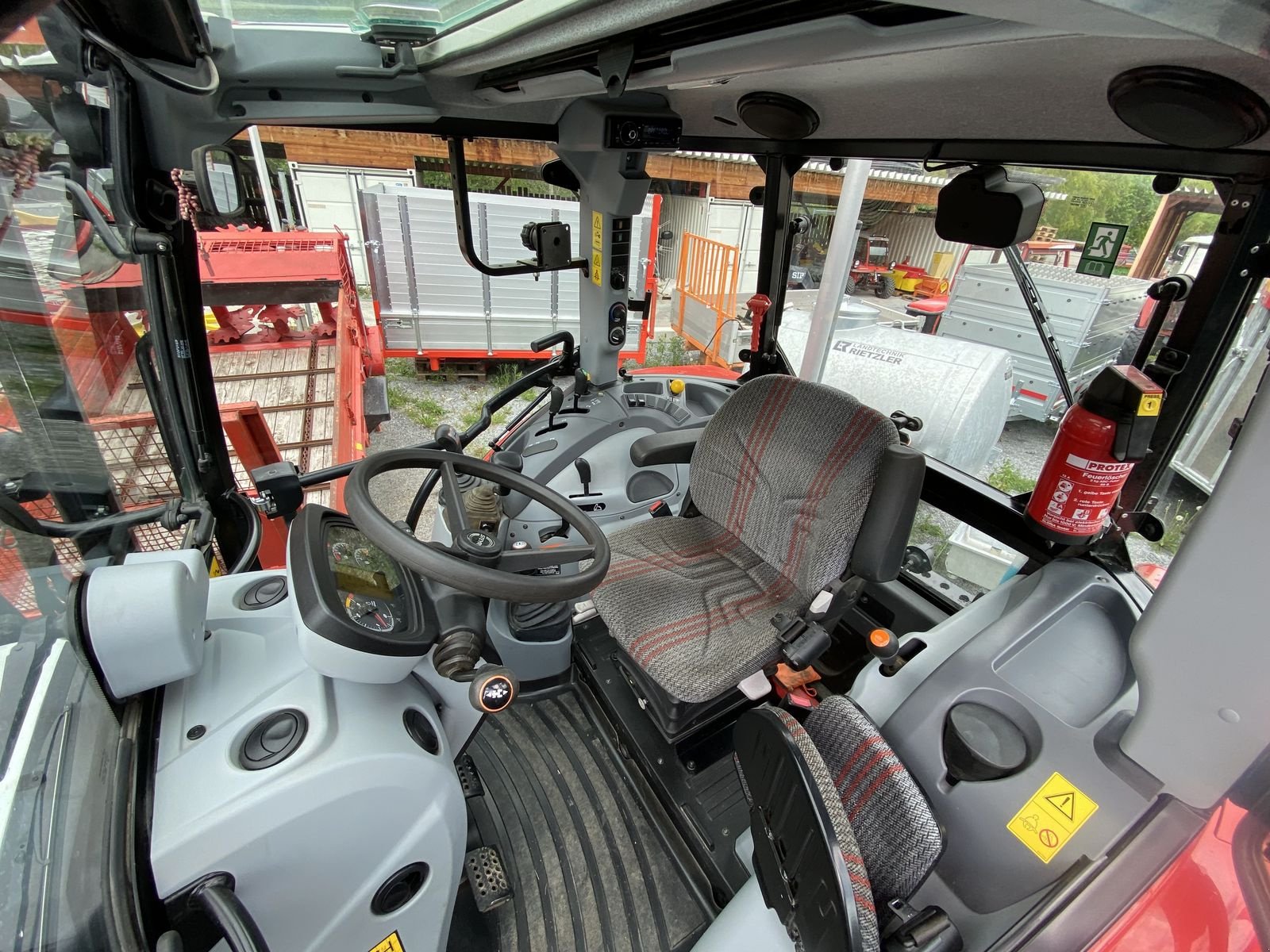 Traktor za tip Steyr 4085 Kompakt, Gebrauchtmaschine u Ried im Oberinntal (Slika 11)