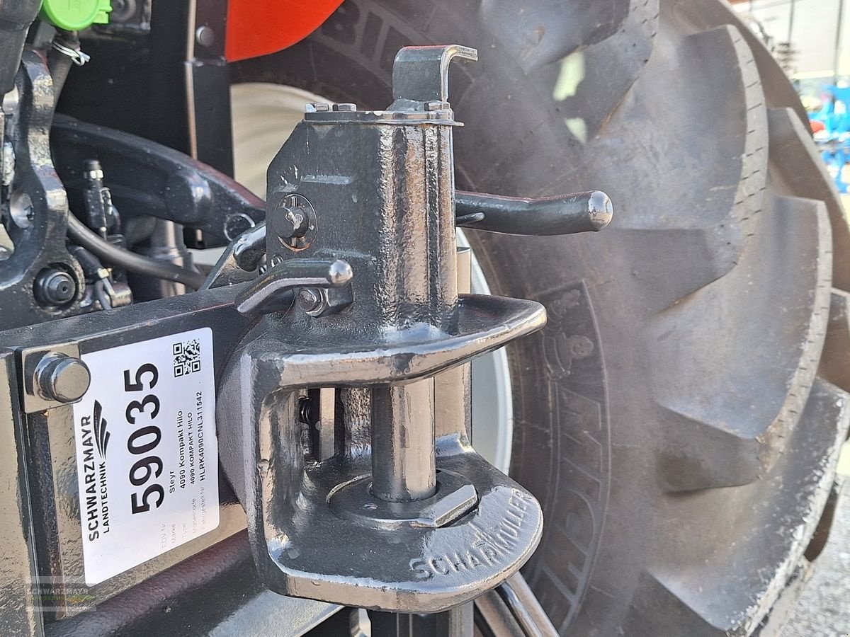 Traktor des Typs Steyr 4090 Kompakt (Stage V), Neumaschine in Gampern (Bild 14)