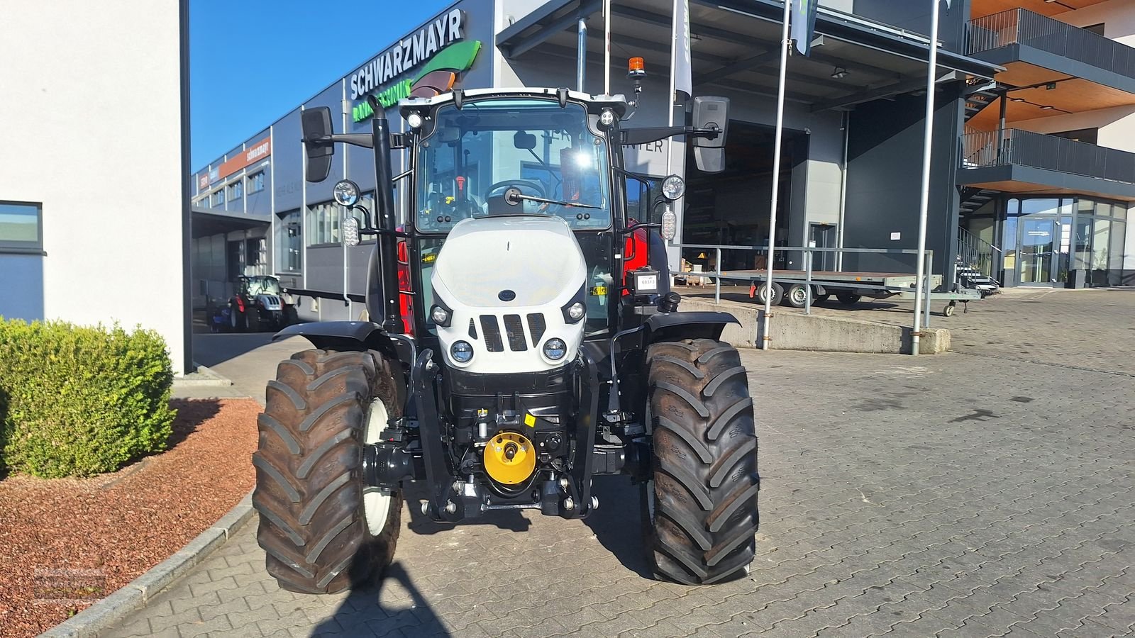 Traktor of the type Steyr 4090 Plus 1.0, Neumaschine in Aurolzmünster (Picture 27)
