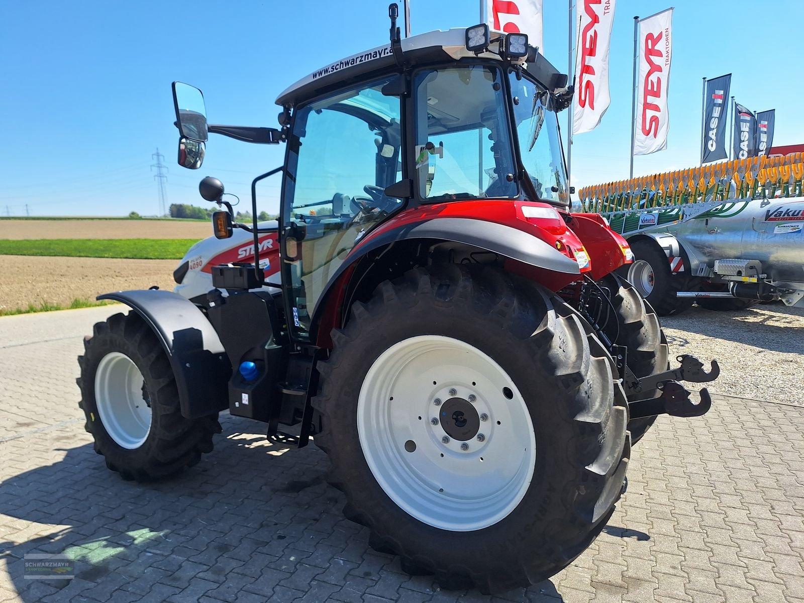 Traktor of the type Steyr 4090 Plus 1.0, Neumaschine in Aurolzmünster (Picture 7)