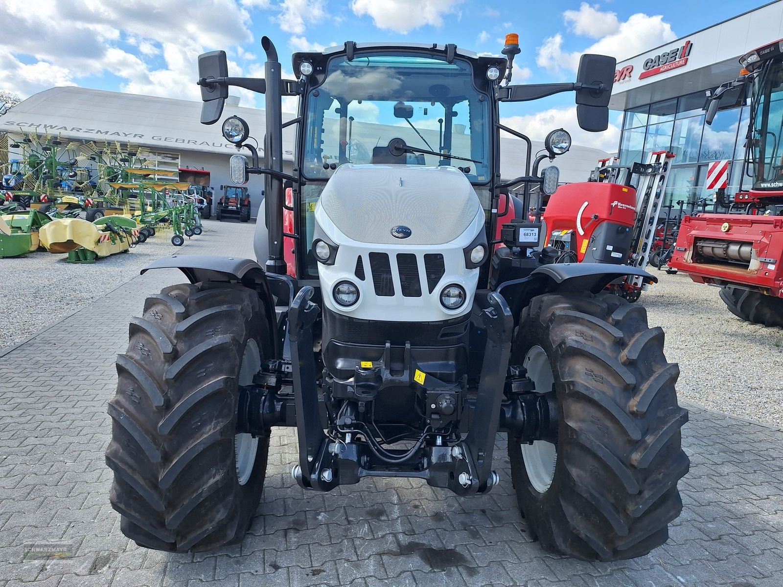 Traktor of the type Steyr 4090 PLUS, Neumaschine in Aurolzmünster (Picture 16)