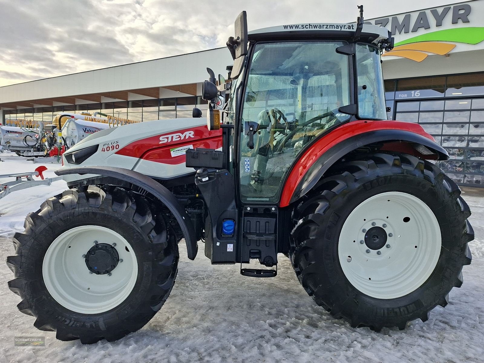 Traktor от тип Steyr 4090 PLUS, Neumaschine в Gampern (Снимка 2)