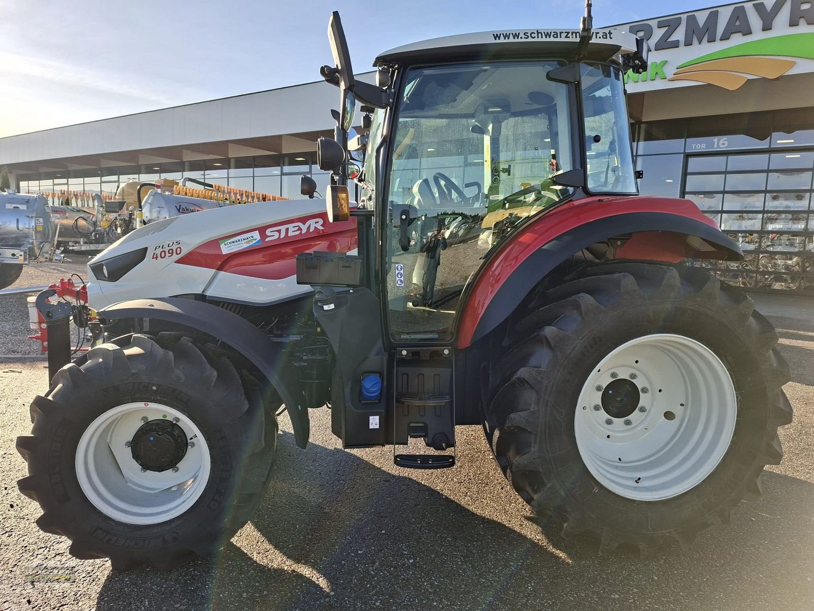 Traktor типа Steyr 4090 PLUS, Neumaschine в Gampern (Фотография 2)