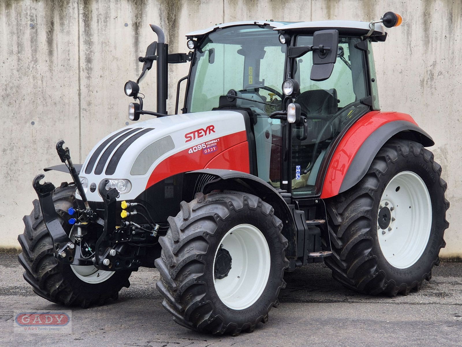 Traktor typu Steyr 4095 Kompakt ET Komfort, Gebrauchtmaschine v Lebring (Obrázek 1)