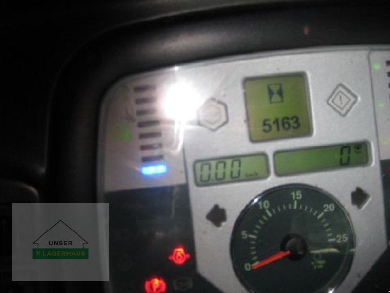 Traktor des Typs Steyr 4095 Kompakt, Gebrauchtmaschine in Ottensheim (Bild 11)