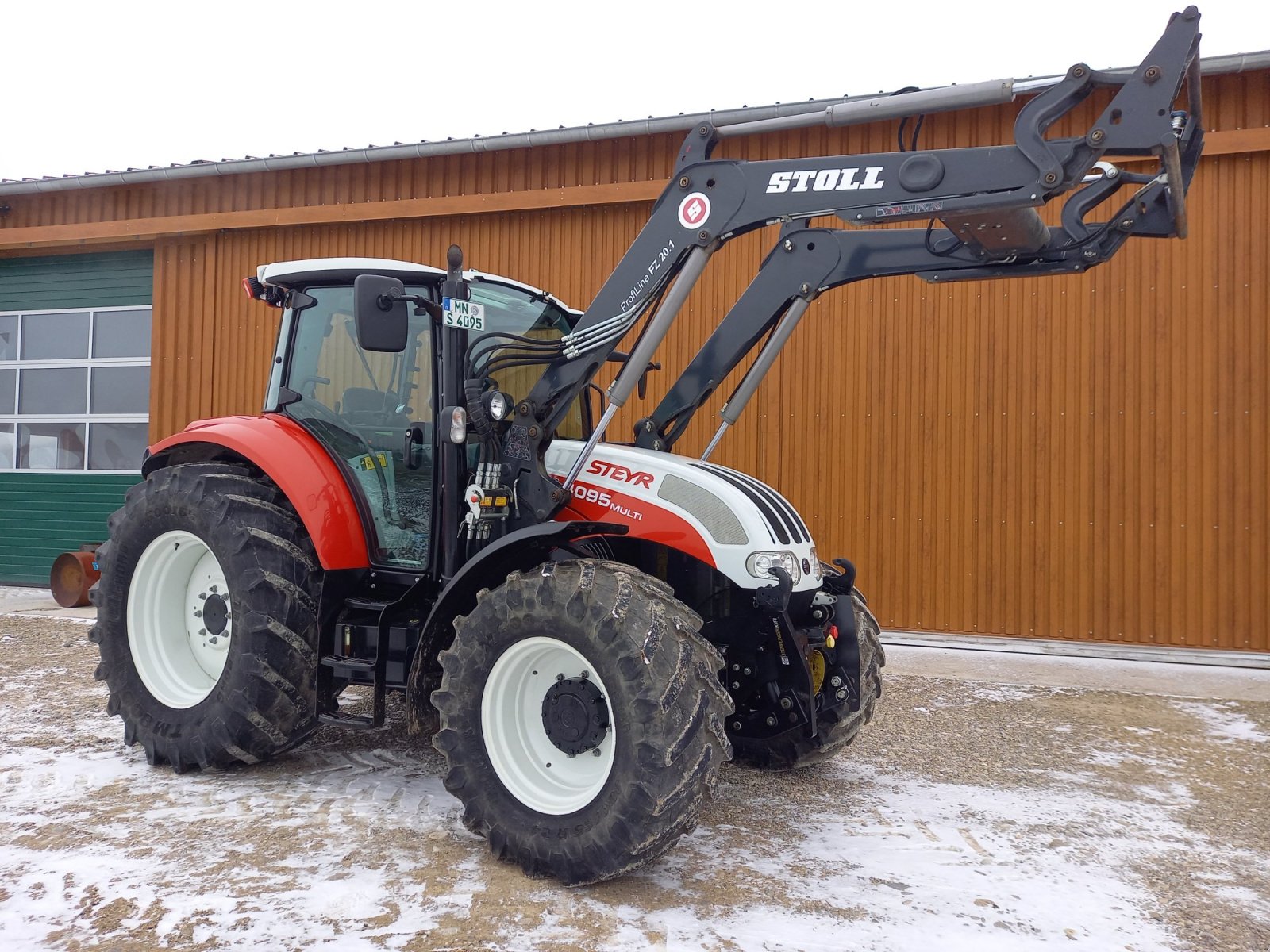 Traktor du type Steyr 4095 Multi, Gebrauchtmaschine en Ettringen (Photo 1)