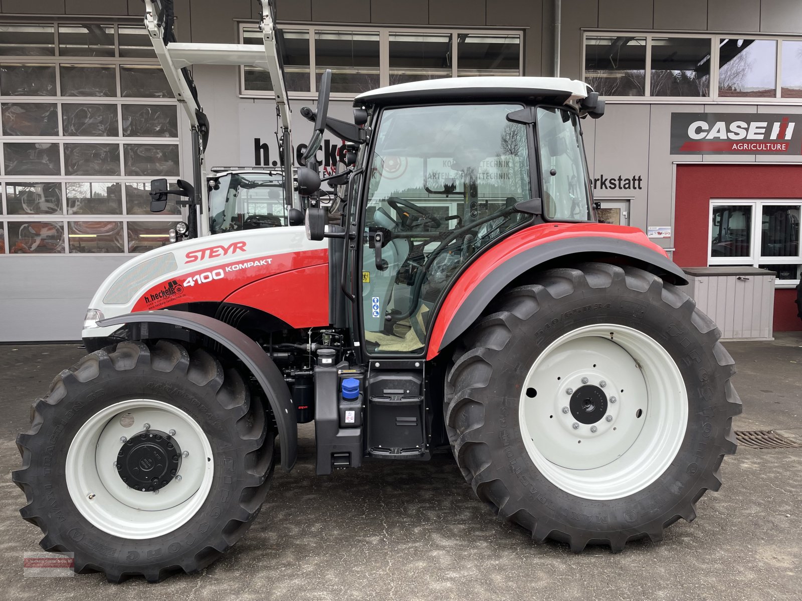 Traktor des Typs Steyr 4100 Kompakt HD, Neumaschine in Epfendorf (Bild 1)