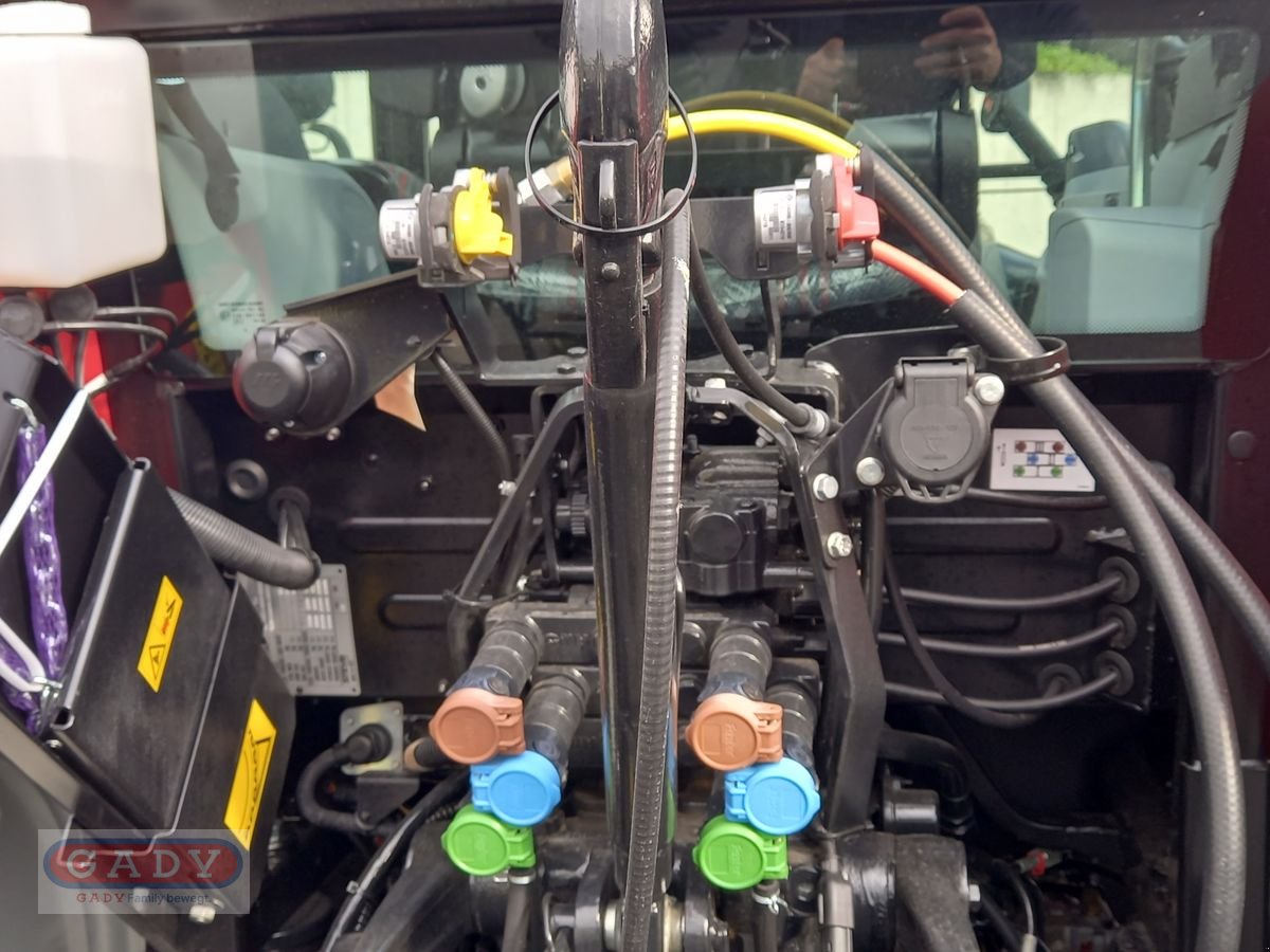 Traktor des Typs Steyr 4100 Kompakt (Stage V), Neumaschine in Lebring (Bild 9)