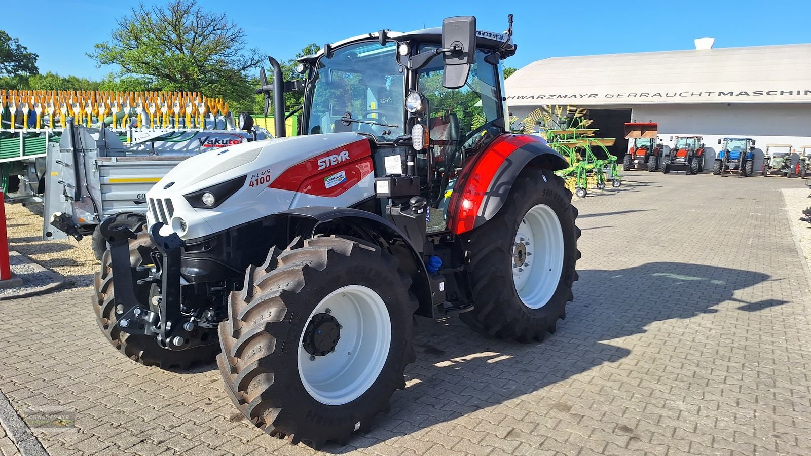 Traktor des Typs Steyr 4100 Plus 1.0, Neumaschine in Aurolzmünster (Bild 8)