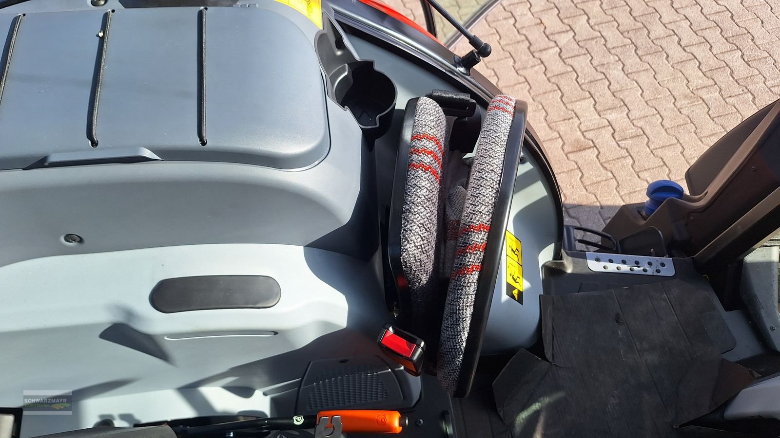 Traktor des Typs Steyr 4100 Plus 1.0, Neumaschine in Aurolzmünster (Bild 18)