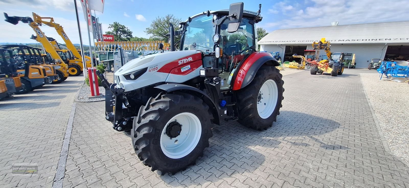 Traktor of the type Steyr 4100 PLUS, Neumaschine in Aurolzmünster (Picture 8)