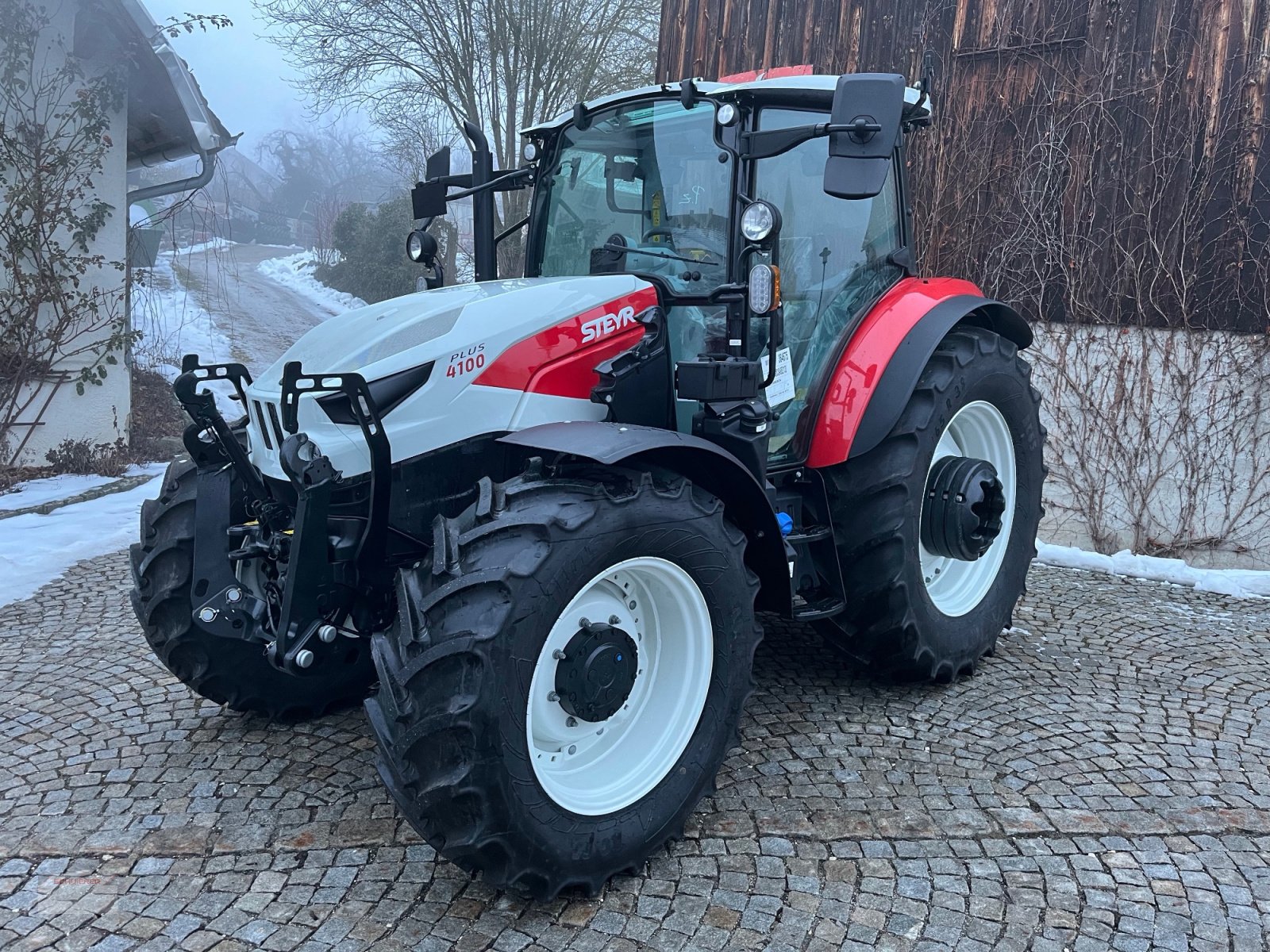 Traktor des Typs Steyr 4100 Plus, Neumaschine in Schwandorf (Bild 1)