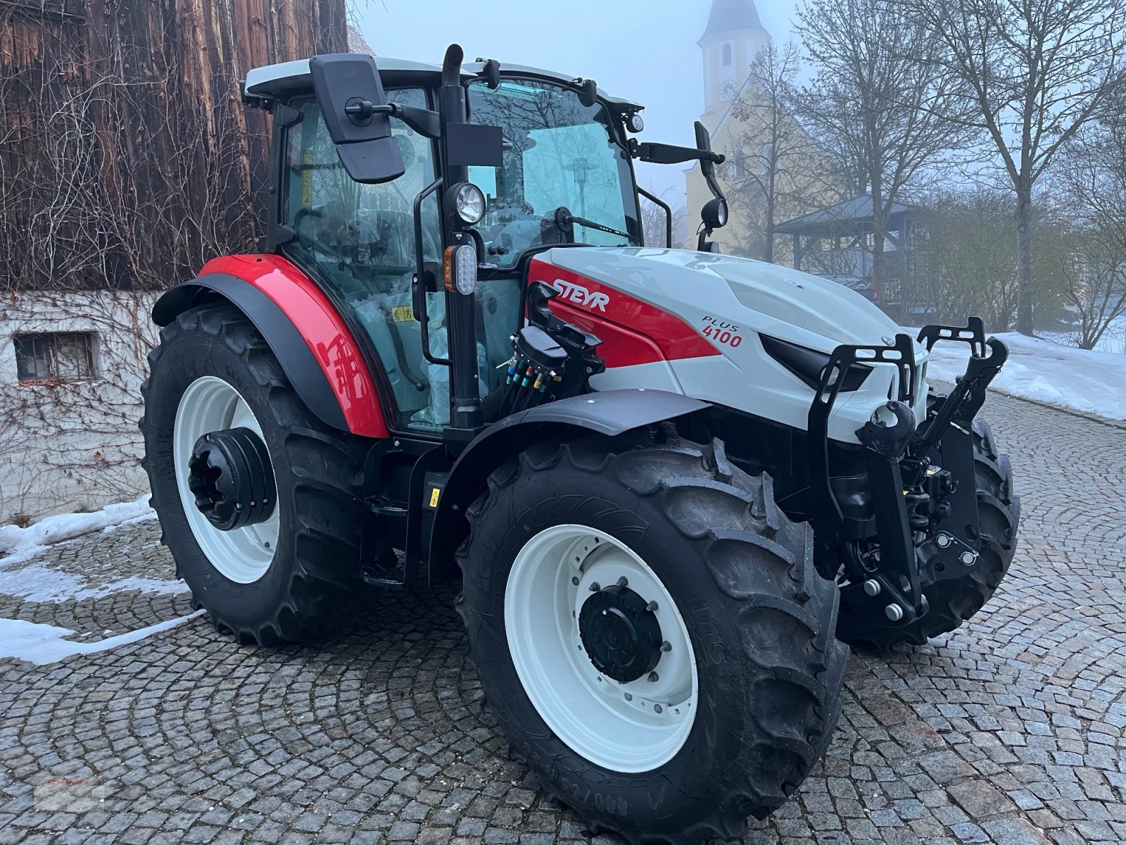 Traktor des Typs Steyr 4100 Plus, Neumaschine in Schwandorf (Bild 5)